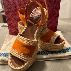 Tory Burch Arianne Platform Sandal - Pomander